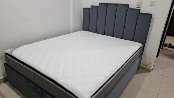 king size bed with mattress